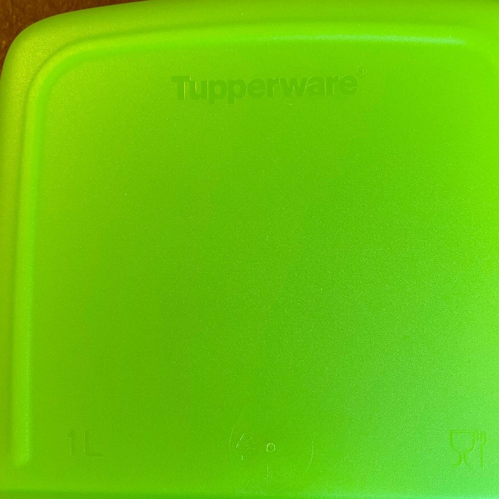 Tupperware Large Lunch-It Storage Container New - Picture 8 of 12